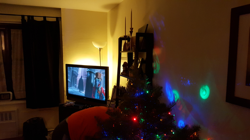 Illustration for article titled Tree decorating traditions